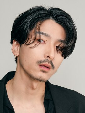 レタッチ バイ フィフス 天神大名(RETOUCH by fifth) 福岡天神緩めメンズニュアンスパーマセンターパートウルフカット