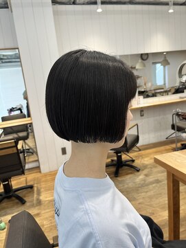 ヘアスペース リズム グリーン(Hair space Rizm green) ミニボブショート
