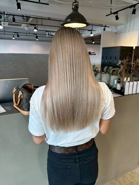 メリー オオサカ(Merly Osaka) white beige