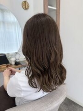 シアエミュー 新越谷店(SHEER emu) ash beige color/SHEERemu新越谷