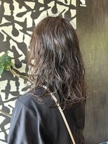 エミタス 三年坂(Emitas)&nbsp;ミディアムパーマ/カーリィ【和歌山】