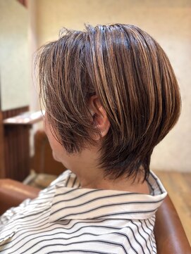 バグスドゥア(Bagus dua) ６６歳若見えショートデザインカラー