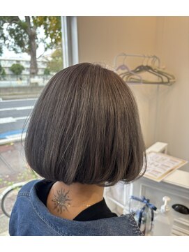 フィリア 稲毛(Philia) シルバーグレージュカラー♪