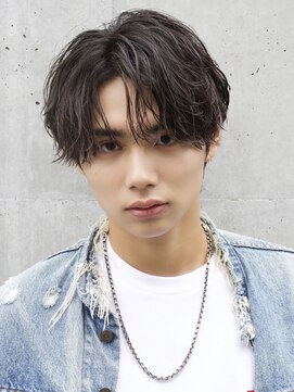 エイド 本店(aid) 縦落ちパーマシャドウツイストパーマコンマバングセンターパート