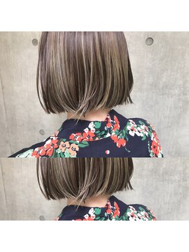 ビビト(bibito) bibito ミニマムなハイライトボブ モードスタイル