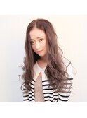 大人感漂うスモーキーグレージュ