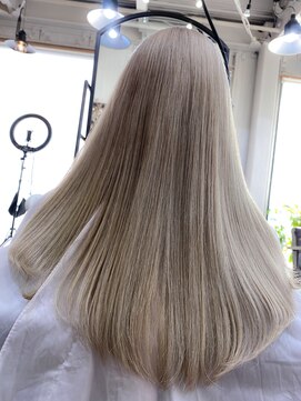 アルク(A.R.K) ホワイトミルクティベージュ