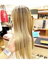 チューズデー(TUESDAY)&nbsp;外国人風ブロンドヘア