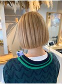 ハイトーンミニボブ