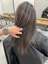 エイル 茶屋町(Eir)&nbsp;【ハイライト】【ブリーチ】【トリートメント】【髪質改善】