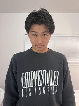 シイ(SIE) ショートセンターパート