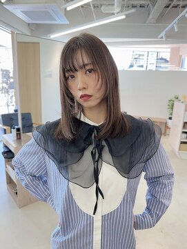 ヴィンスジオ 岐阜駅南(vince gio) 顔まわりウルフ 艶ストレート 韓国 ブリーチなし