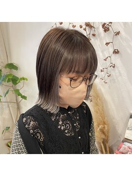 マウロア(MAULOA) “フェイスフレーミング　インナーカラー　裾カラー”中西英美子