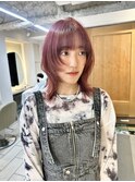 ウルフカット　デザインカラー　ブリーチ　くすみレッド　横浜