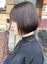 ジェムヘアスタジオ 平塚西口店(Gem Hair Studio) Gem Hair Studio 姉崎 パツっとミニボブ/@gem_anezaki