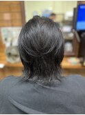 黒髪ミディアムレイヤー