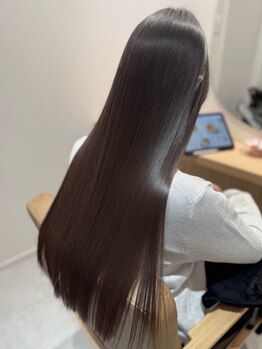 ヘアメディカルサロン 札幌の写真/【髪の広がりやクセが気になる方に】真っ直ぐ過ぎないナチュラルストレートで、扱いやすい美髪に導きます♪