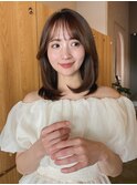 ミディアム　ボブ　内巻き　レイヤー　前髪カット