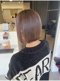切りっぱなしボブ×ミルクティーベージュ[岡崎.北岡崎]