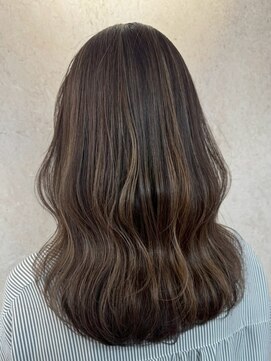 ヌイ(nui) ［佐賀/ハイライト/カット・カラー/トリートメント］