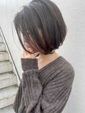 Ruufus恵比寿南/白髪ぼかしハイライト/ショートボブ/髪質改善 バレイヤージュアッシュカラーツヤ感ノーブル前下がりボブ40代