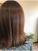 ツヤツヤでさらさらなミディアムスタイル
