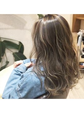 ヘアーデザイン ナバル(Nabal) 春夏ハイライトカラー