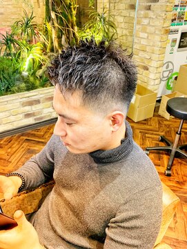 モナン 新宿(Monan) ビジネスＯＫのナチュラルフェード