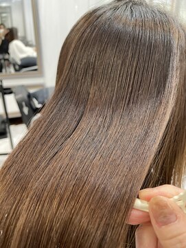 エスカーラ 表参道(THE ESCALA) @aidaman321 似合わせカット/くびれヘア/ツートーンカラー