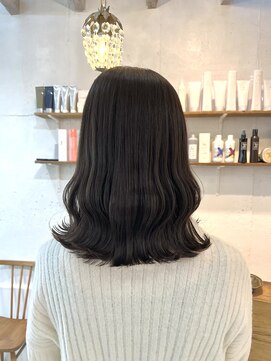 センスヘア(SENSE Hair) お手入れ簡単！ミディアムスタイル