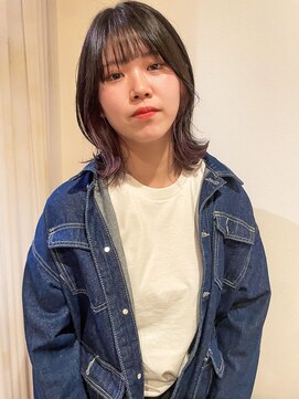 ツイギー 宮西店(TWiGGY) インナーパープル×くびれミディアムヘア