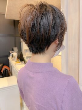 キャアリー(Caary) 小顔補正立体カットcaaryショートヘア　小顔ボブ　くせ毛カット