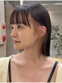 インナーカラーベージュショートボブ黒髪ボブ前髪インナーカラー