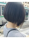 前下がりボブ