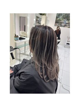 ソーホーニューヨーク ギンザ(SOHO NEW YORK GINZA) 外国人風バレイヤージュ、ハイライトカラーホワイトグレージュ