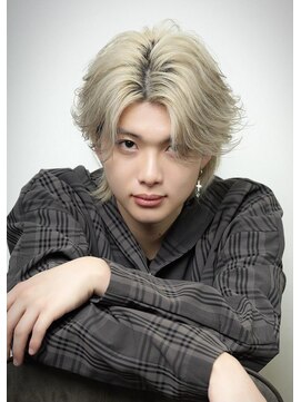 リップス 仙台ロフト(LIPPS) ブリーチカラー センターパートウルフ