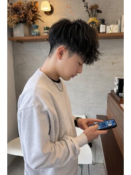 テーラー(Tailor) 緩めツイストスパイラルパーマ