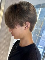 コル アサヒカワ(col asahikawa)&nbsp;オリーブグレージュ×センターパート
