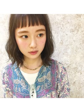 ヴィヴェンテ(VIVENTE.) ショートバングボブ