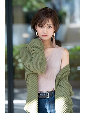 ハバナ 天神(HAVANA) 前髪あり大人かわいい前下がりショートボブ×グレージュ