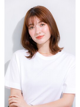 パノラ 立川(PANOLA) 斜め前髪　外ハネ大人レイヤースタイル