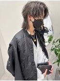 センターパートウルフ