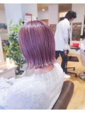 ヘアーアンドスパ フラップス(FLAPS) ラベンダーピンクハイライト