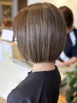 フラッシュ 高蔵寺店の写真/お客様一人ひとりに合わせたスタイル提案と最適な施術で、髪の内からキレイを叶える髪質改善サロン＊