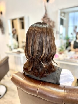 クッキー ヘアーアンドメイク(COOKIE Hair&Make) 【COOKIE】韓国レイヤー × ミディアム