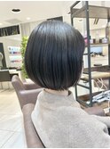 伸ばしかけミニボブ