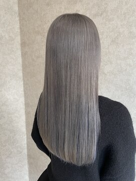 レガシーヘアーデザイン(Legacy hair design) 【Taku】ホワイトシルバー♪　天神/今泉