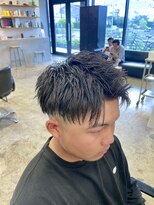 ザデイ カットアンドカルチャーショップ(THE DAY CUT&CULTURE SHOP)&nbsp;スキンフェードアップバング