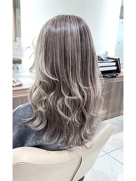 アッシュ 大宮店(Ash) レイヤーバレイヤージュ　ミルクティーグレージュ