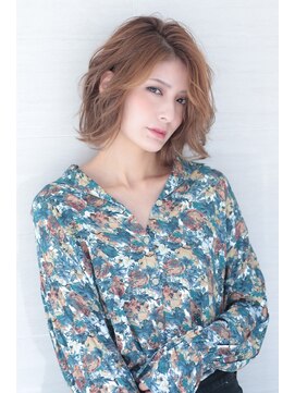 オーロ 緑地公園店(ORO) 小顔、ナチュラルグラデーションかき上げカラーボブ